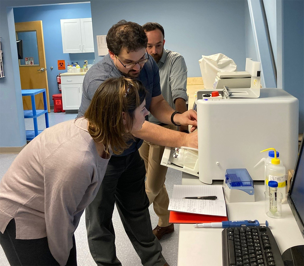  FlowCam applications scientist training users in flow imaging microscopy lab