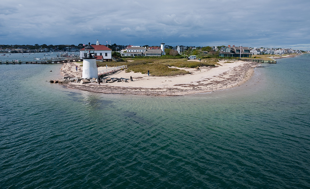 Nantucket User Groups Share FlowCam to Monitor Water Quality at Shellfish Hatchery